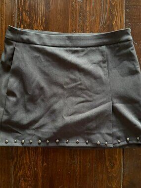 studded skirt with slit and pockets nwot